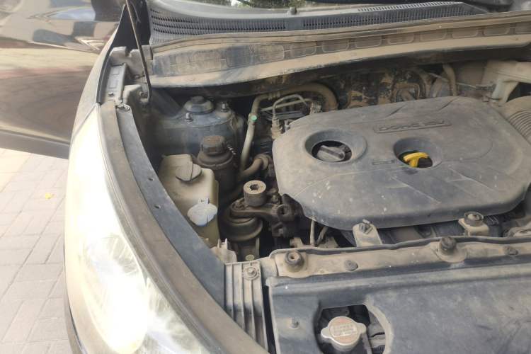 Used Hyundai ix35 2013 2.0L Automatic 2WD Comfort GL China IV Standard Engine Bay Right