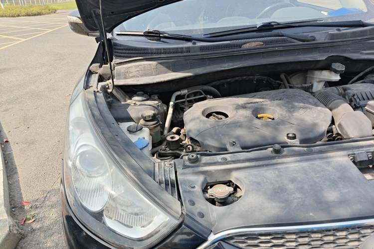 Used Hyundai ix35 2013 2.0L Automatic 2WD Comfort GL China IV Standard Engine Bay Right