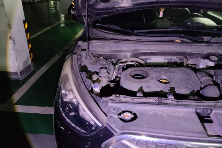 Used Hyundai ix35 2013 2.0L Automatic 2WD Comfort GL China IV Standard Engine Bay Right