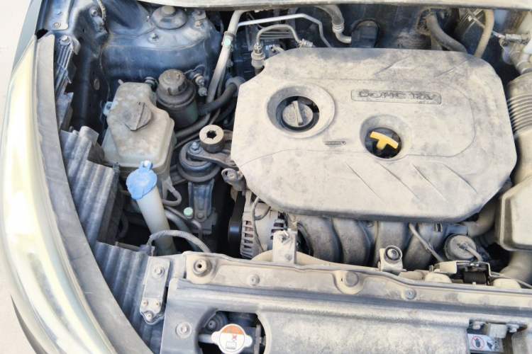 Used Hyundai ix35 2013 2.0L Automatic Two-Wheel Drive Smart GLS China IV Standard Engine Bay Right
