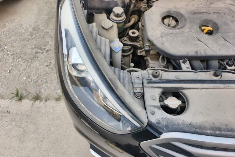Used Hyundai ix35 2013 2.0L Automatic 2WD Comfort GL China IV Standard Engine Bay Right