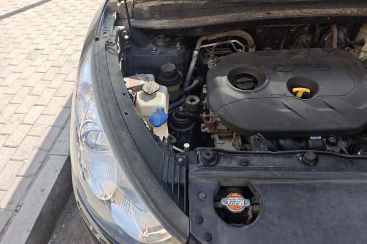 Used Hyundai ix35 2013 2.0L Automatic 2WD Comfort GL China IV Standard Engine Bay Right