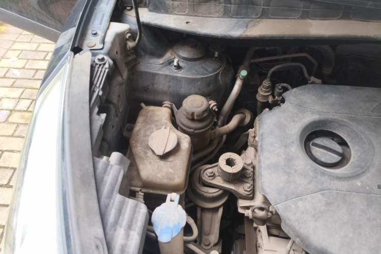 Used Hyundai ix35 2013 2.0L Automatic Two-Wheel Drive Smart GLS China IV Standard Engine Bay Right