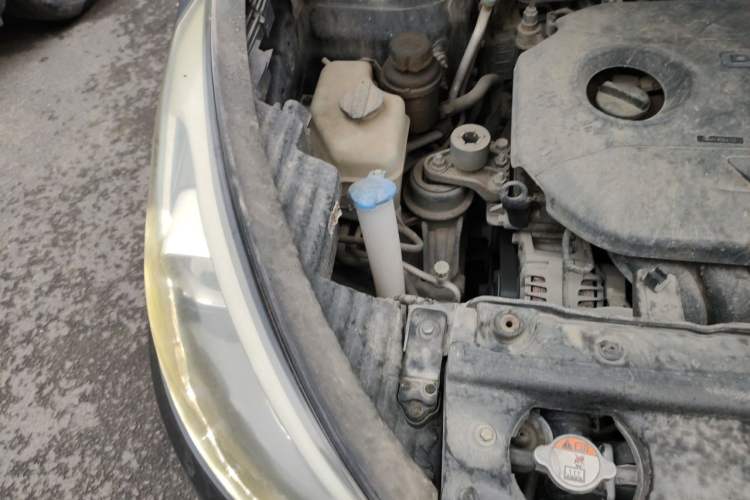 Used Hyundai ix35 2013 2.0L Automatic Two-Wheel Drive Smart GLS China IV Standard Engine Bay Right