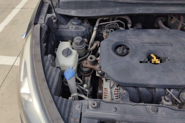 Used Hyundai ix35 2013 2.0L Automatic 2WD Comfort GL China IV Standard Engine Bay Right