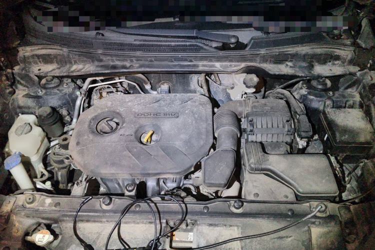 Used Hyundai ix35 2013 2.0L Automatic Two-Wheel Drive Smart GLS China IV Standard Engine Bay