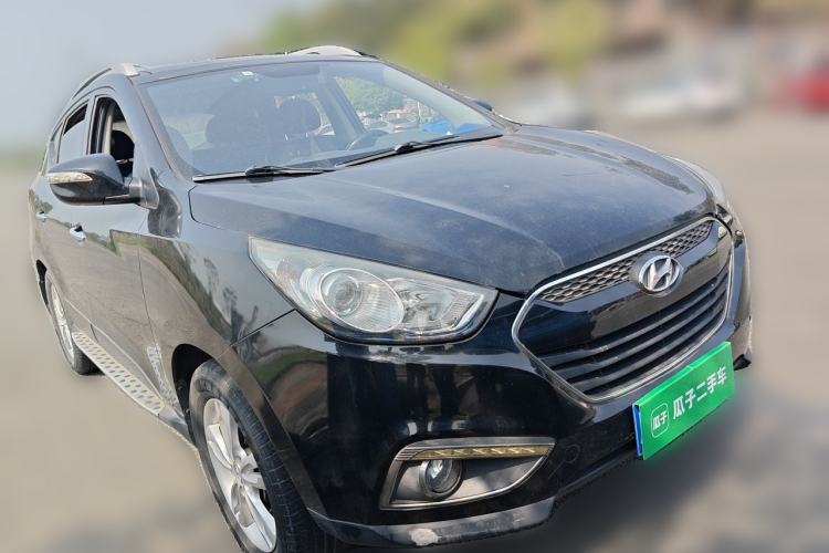 Used Hyundai ix35 2013 2.0L Automatic 2WD Comfort GL China IV Standard Front Right 45 Deg