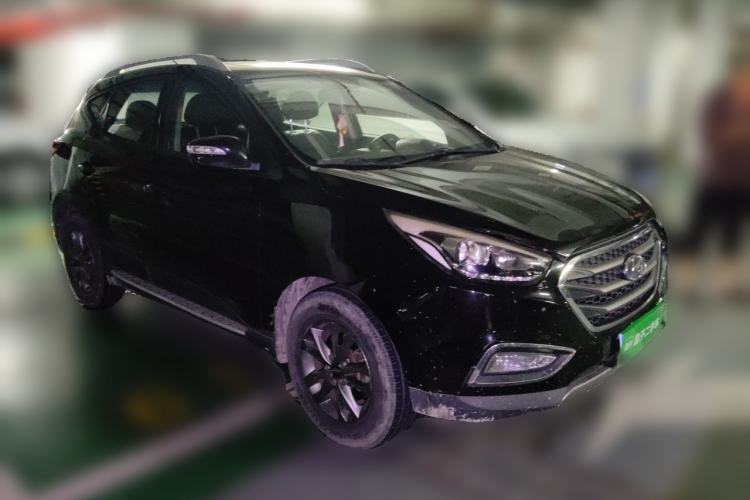 Used Hyundai ix35 2013 2.0L Automatic 2WD Comfort GL China IV Standard Front Right 45 Deg