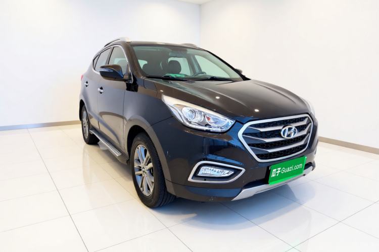 Used Hyundai ix35 2013 2.0L Automatic Two-Wheel Drive Smart GLS China IV Standard Front Right 45 Deg