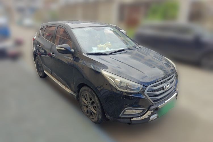 Used Hyundai ix35 2013 2.0L Automatic 2WD Comfort GL China IV Standard Front Right 45 Deg