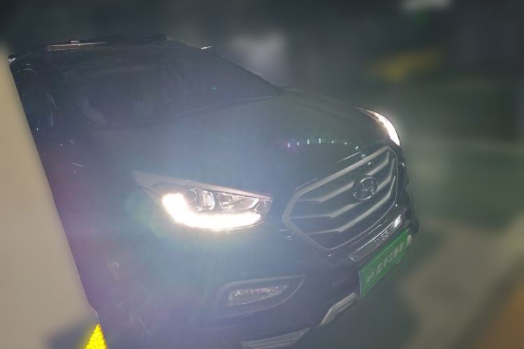 Used Hyundai ix35 2013 2.0L Automatic Two-Wheel Drive Smart GLS China IV Standard Front Right 45 Deg