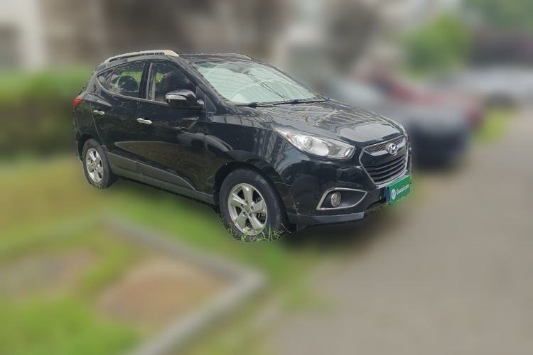 Used Hyundai ix35 2013 2.0L Automatic 2WD Comfort GL China IV Standard Front Right 45 Deg