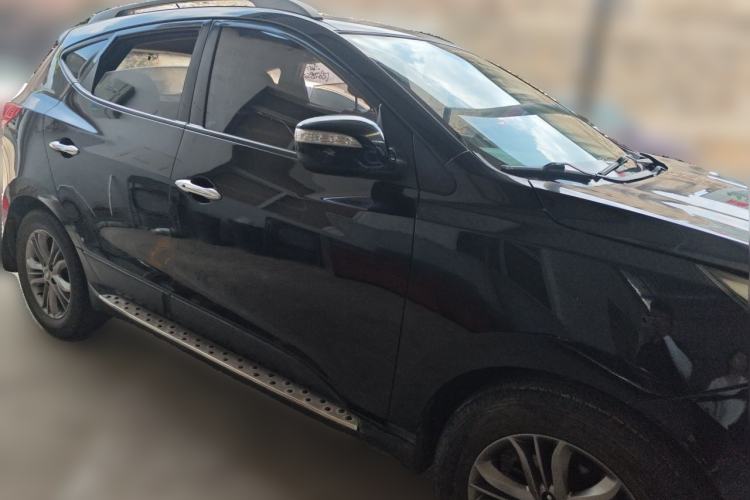 Used Hyundai ix35 2013 2.0L Automatic Two-Wheel Drive Smart GLS China IV Standard Front Right 45 Deg