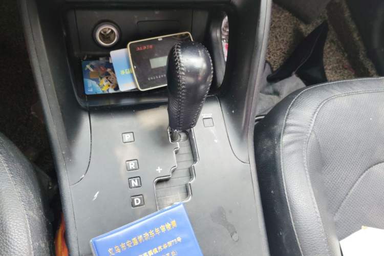 Used Hyundai ix35 2013 2.0L Automatic Two-Wheel Drive Smart GLS China IV Standard Gear Lever