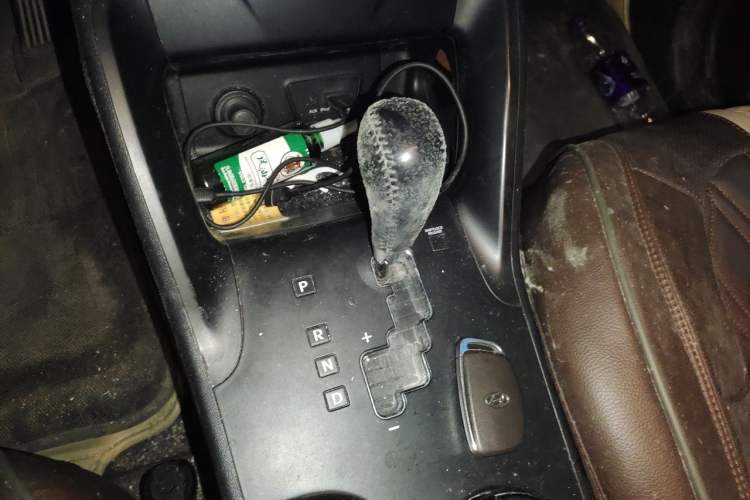 Used Hyundai ix35 2013 2.0L Automatic Two-Wheel Drive Smart GLS China IV Standard Gear Lever