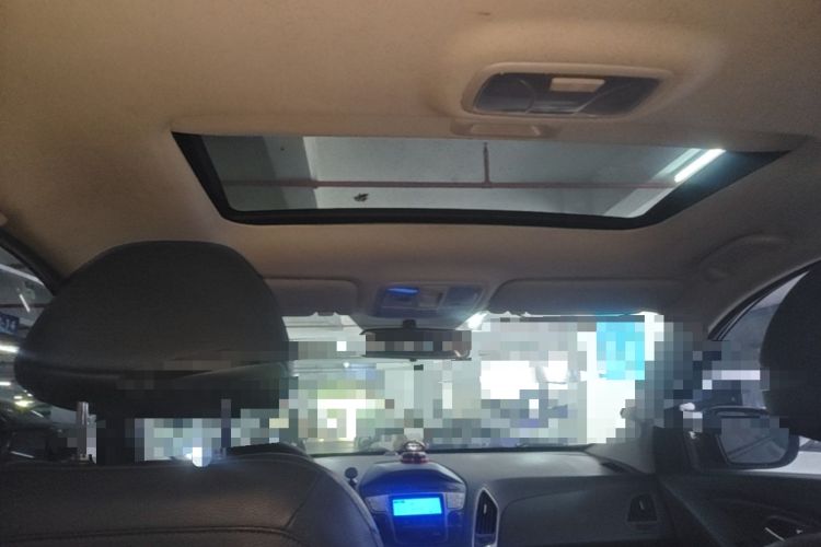 Used Hyundai ix35 2013 2.0L Automatic Two-Wheel Drive Smart GLS China IV Standard Headliner