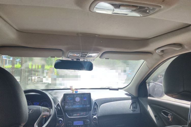 Used Hyundai ix35 2013 2.0L Automatic Two-Wheel Drive Smart GLS China IV Standard Headliner