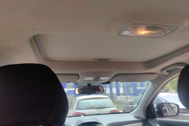 Used Hyundai ix35 2013 2.0L Automatic 2WD Comfort GL China IV Standard Headliner