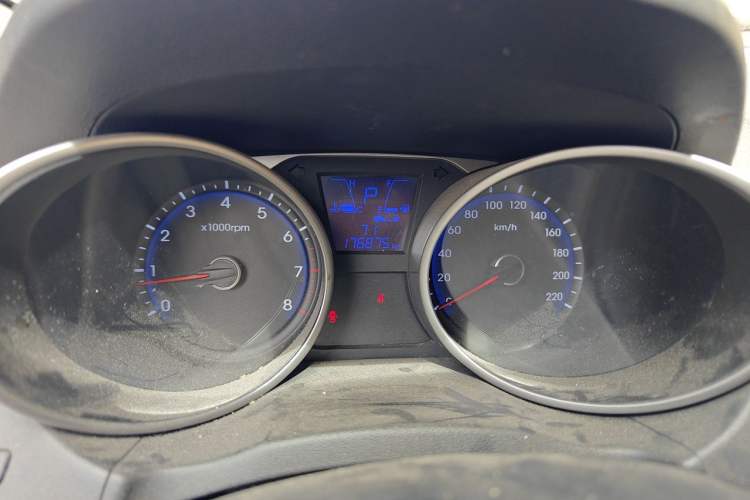 Used Hyundai ix35 2013 2.0L Automatic 2WD Comfort GL China IV Standard Instrument Cluster