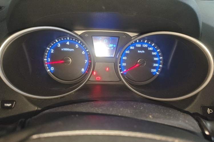 Used Hyundai ix35 2013 2.0L Automatic Two-Wheel Drive Smart GLS China IV Standard Instrument Cluster