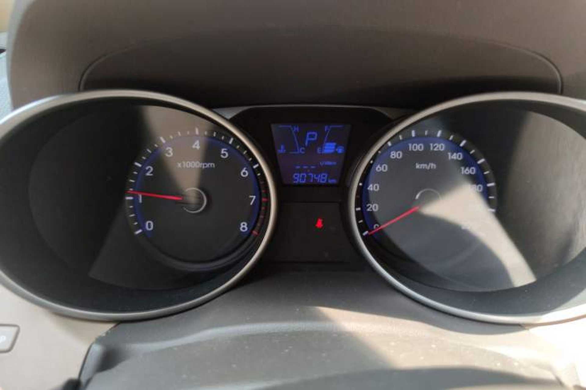 Used Hyundai ix35 2013 2.0L Automatic 4x4 Intelligent GLS China IV Standard Instrument Cluster