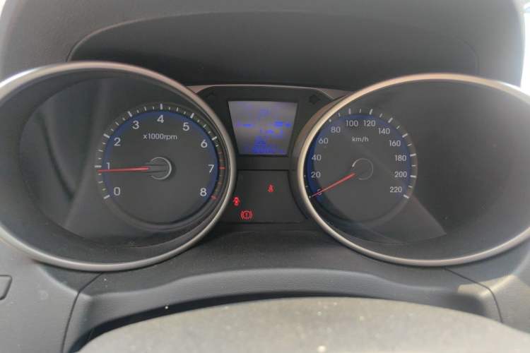 Used Hyundai ix35 2013 2.0L Automatic 2WD Comfort GL China IV Standard Instrument Cluster
