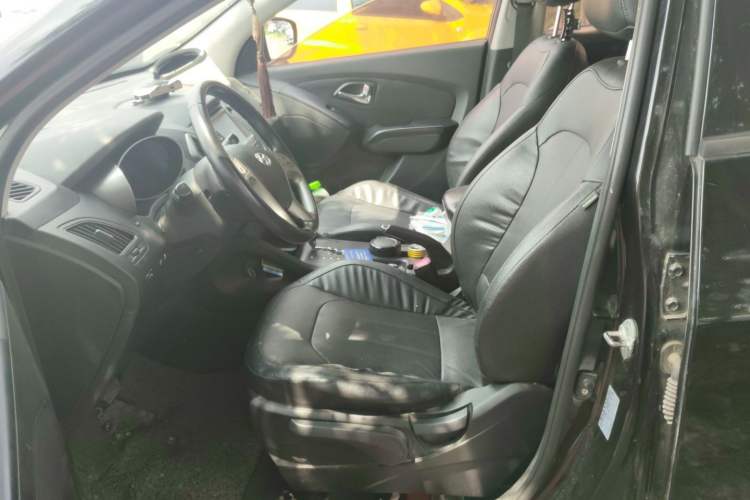 Used Hyundai ix35 2013 2.0L Automatic Two-Wheel Drive Smart GLS China IV Standard Left Front Seat