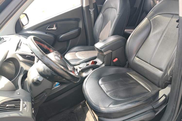 Used Hyundai ix35 2013 2.0L Automatic 2WD Comfort GL China IV Standard Left Front Seat
