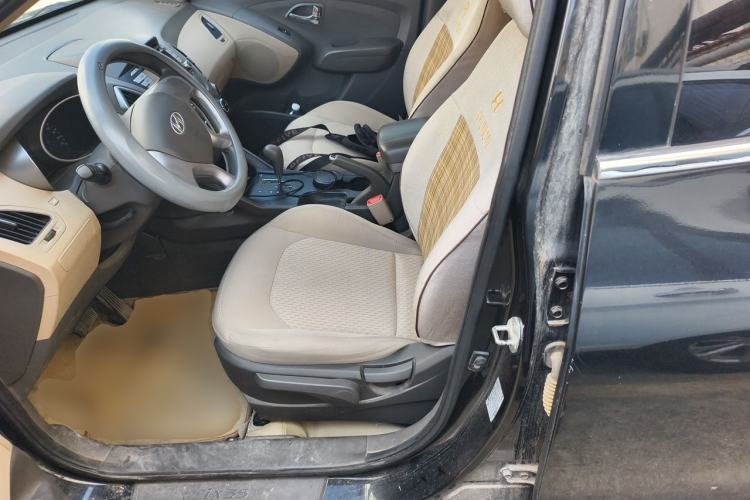 Used Hyundai ix35 2013 2.0L Automatic 2WD Comfort GL China IV Standard Left Front Seat