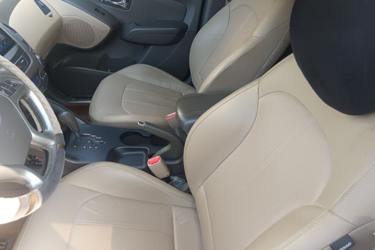 Used Hyundai ix35 2013 2.0L Automatic Two-Wheel Drive Smart GLS China IV Standard Left Front Seat
