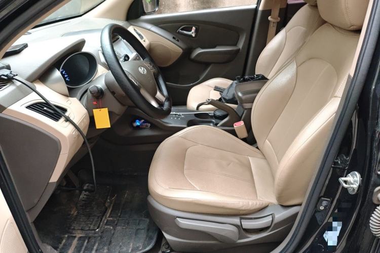 Used Hyundai ix35 2013 2.0L Automatic Two-Wheel Drive Smart GLS China IV Standard Left Front Seat