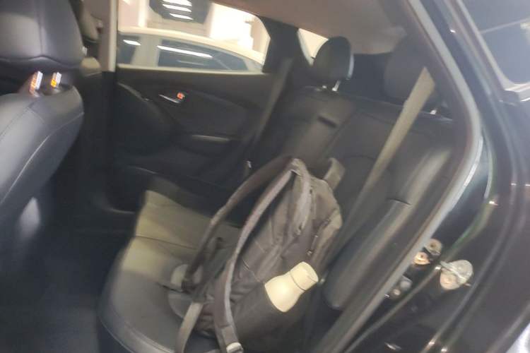 Used Hyundai ix35 2013 2.0L Automatic Two-Wheel Drive Smart GLS China IV Standard Left Rear Seat