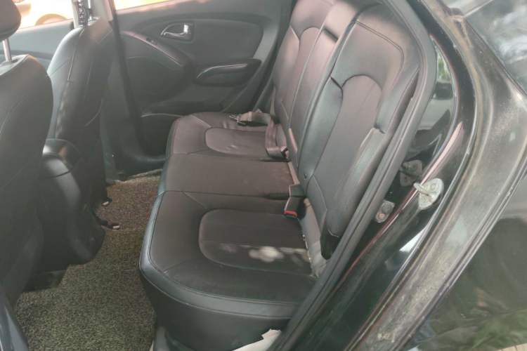 Used Hyundai ix35 2013 2.0L Automatic Two-Wheel Drive Smart GLS China IV Standard Left Rear Seat