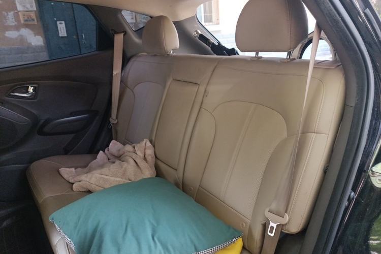 Used Hyundai ix35 2013 2.0L Automatic Two-Wheel Drive Smart GLS China IV Standard Left Rear Seat