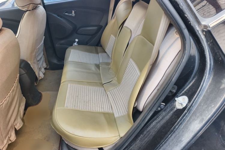 Used Hyundai ix35 2013 2.0L Automatic 2WD Comfort GL China IV Standard Left Rear Seat