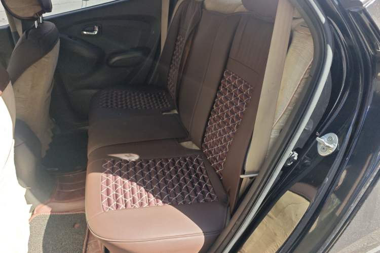Used Hyundai ix35 2013 2.0L Automatic 2WD Comfort GL China IV Standard Left Rear Seat
