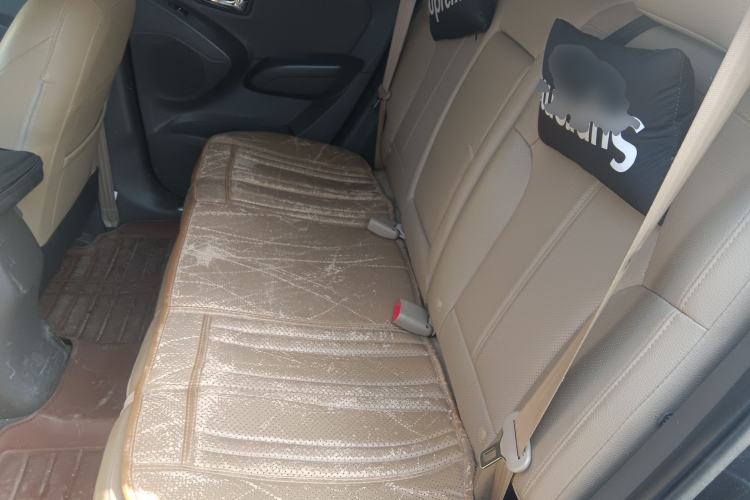 Used Hyundai ix35 2013 2.0L Automatic Two-Wheel Drive Smart GLS China IV Standard Left Rear Seat