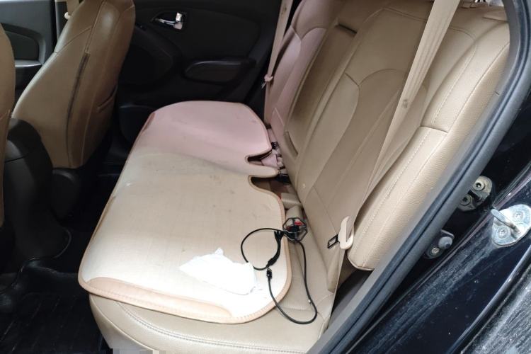 Used Hyundai ix35 2013 2.0L Automatic Two-Wheel Drive Smart GLS China IV Standard Left Rear Seat