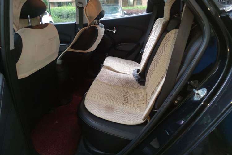 Used Hyundai ix35 2013 2.0L Automatic Two-Wheel Drive Smart GLS China IV Standard Left Rear Seat