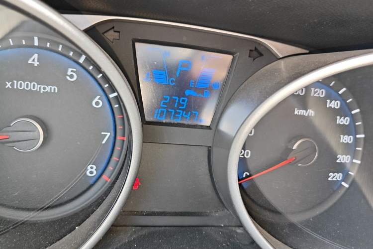 Used Hyundai ix35 2013 2.0L Automatic 2WD Comfort GL China IV Standard Odometer Close Up