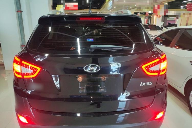 Used Hyundai ix35 2013 2.0L Automatic Two-Wheel Drive Smart GLS China IV Standard Rear