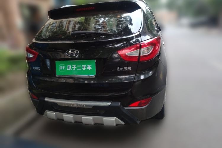 Used Hyundai ix35 2013 2.0L Automatic Two-Wheel Drive Smart GLS China IV Standard Rear