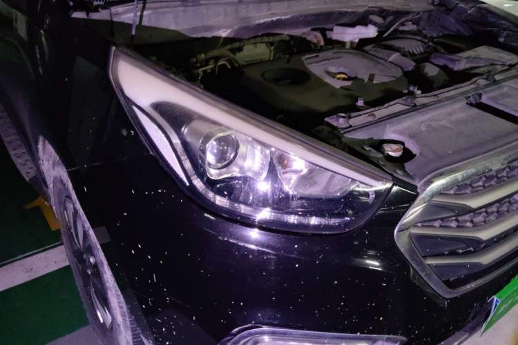 Used Hyundai ix35 2013 2.0L Automatic 2WD Comfort GL China IV Standard Right Front Headlight