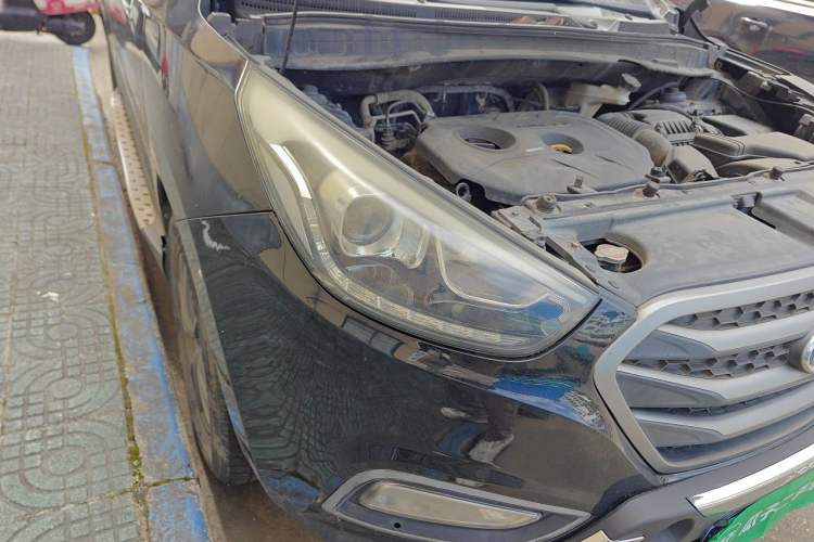 Used Hyundai ix35 2013 2.0L Automatic 2WD Comfort GL China IV Standard Right Front Headlight