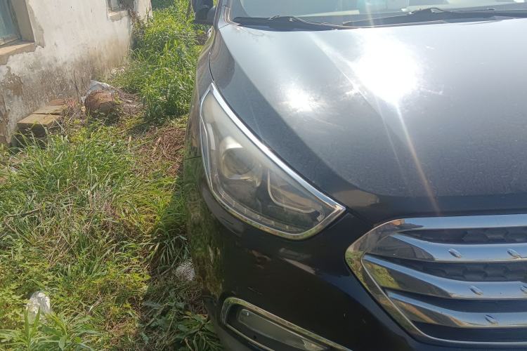 Used Hyundai ix35 2013 2.0L Automatic Two-Wheel Drive Smart GLS China IV Standard Right Front Headlight