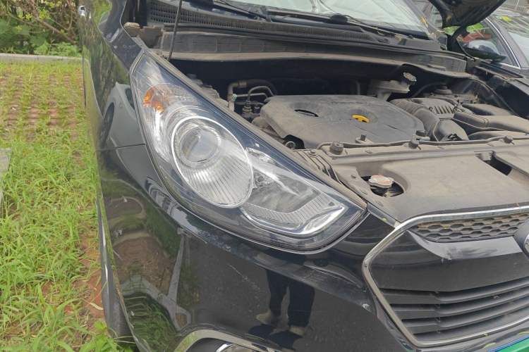 Used Hyundai ix35 2013 2.0L Automatic 2WD Comfort GL China IV Standard Right Front Headlight