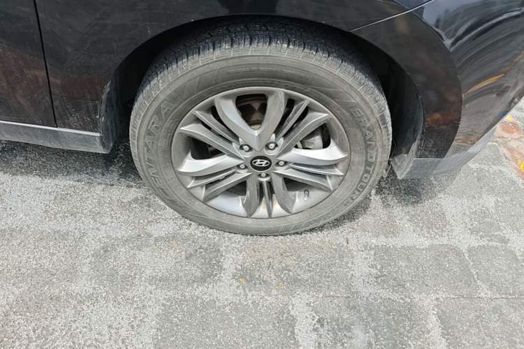Used Hyundai ix35 2013 2.0L Automatic Two-Wheel Drive Smart GLS China V Standard Right Front Wheel Hub