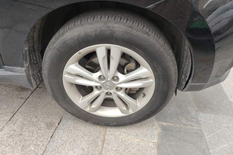 Used Hyundai ix35 2013 2.0L Automatic Two-Wheel Drive Smart GLS China IV Standard Right Front Wheel Hub