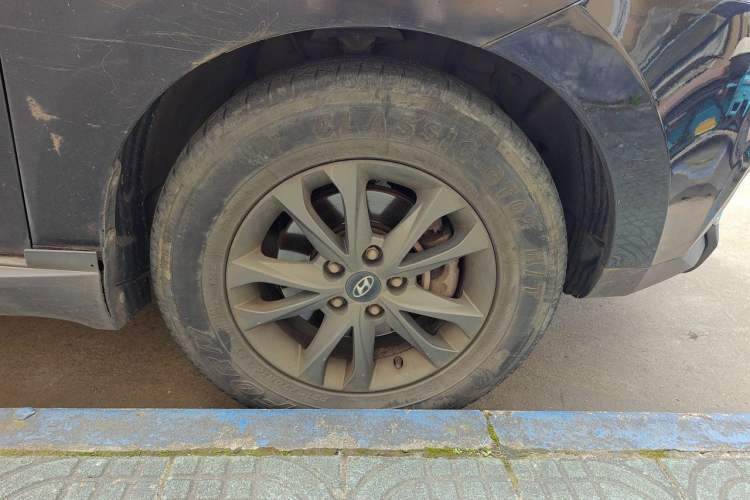 Used Hyundai ix35 2013 2.0L Automatic 2WD Comfort GL China IV Standard Right Front Wheel Hub