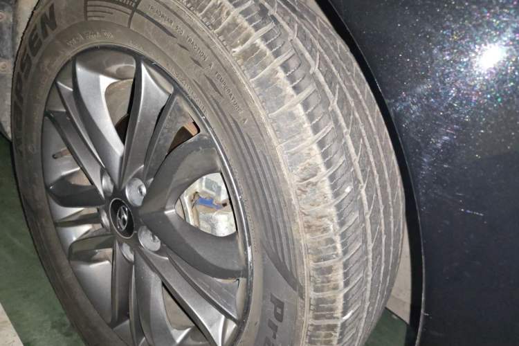 Used Hyundai ix35 2013 2.0L Automatic Two-Wheel Drive Smart GLS China IV Standard Right Front Wheel Hub